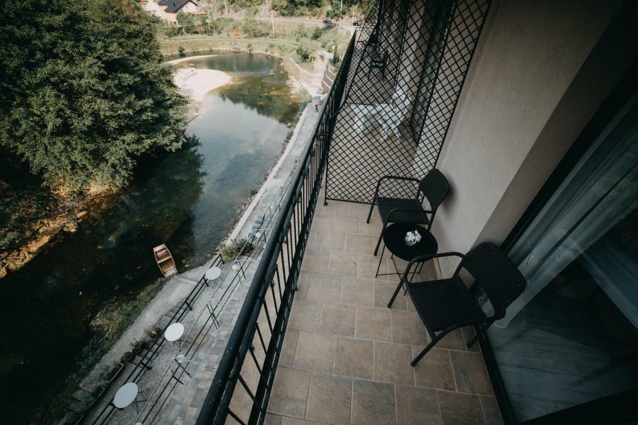 Hotel Kostelski Buk Bihać エクステリア 写真