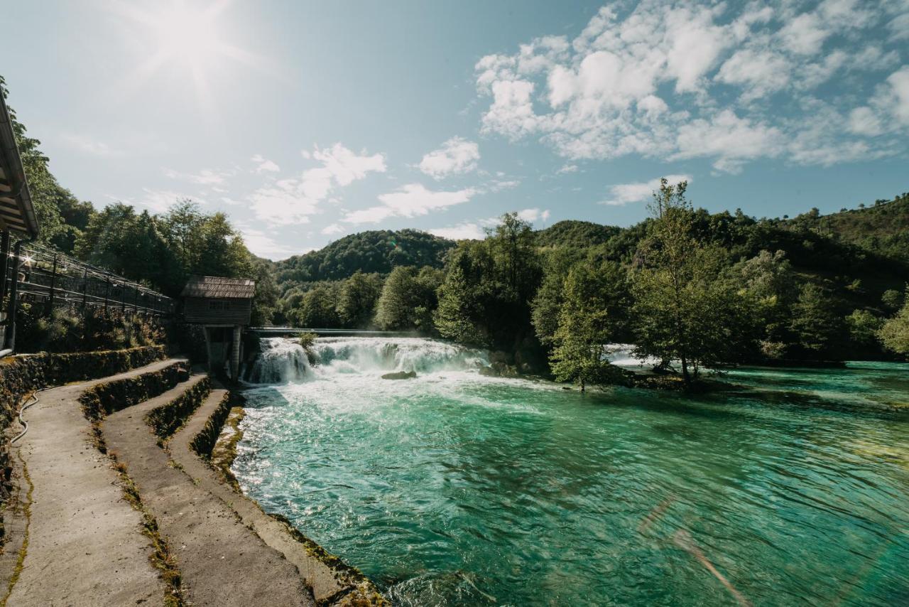 Hotel Kostelski Buk Bihać エクステリア 写真