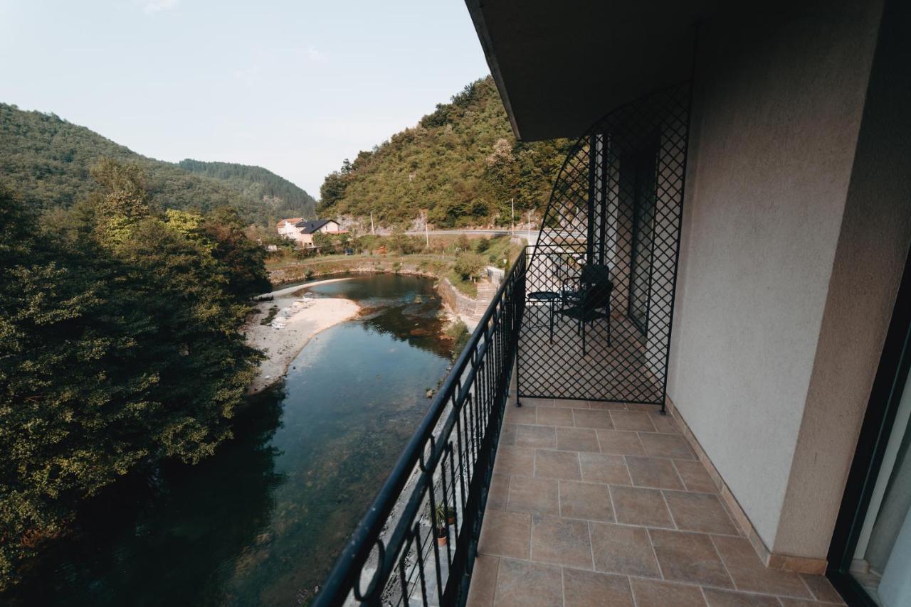 Hotel Kostelski Buk Bihać エクステリア 写真